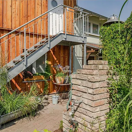 Apartment Becker 121 Deck 1 *