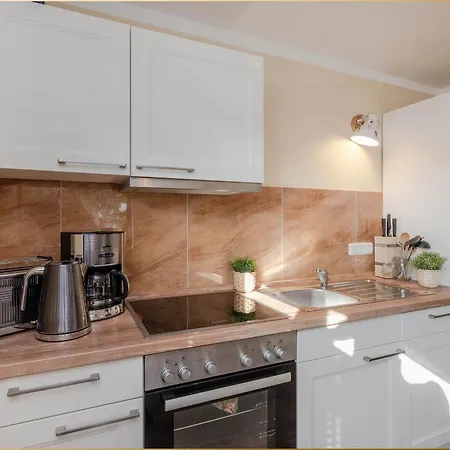 Lejlighed Becker 121 Deck 1 *